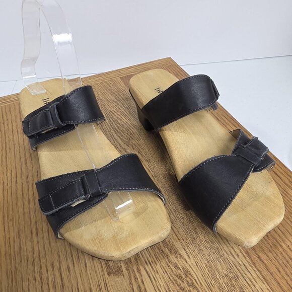 AKAISHI Shoes Womens Size 7 Black Sandals Slide Adjustable Straps Comfort Wedge - Picture 1 of 10